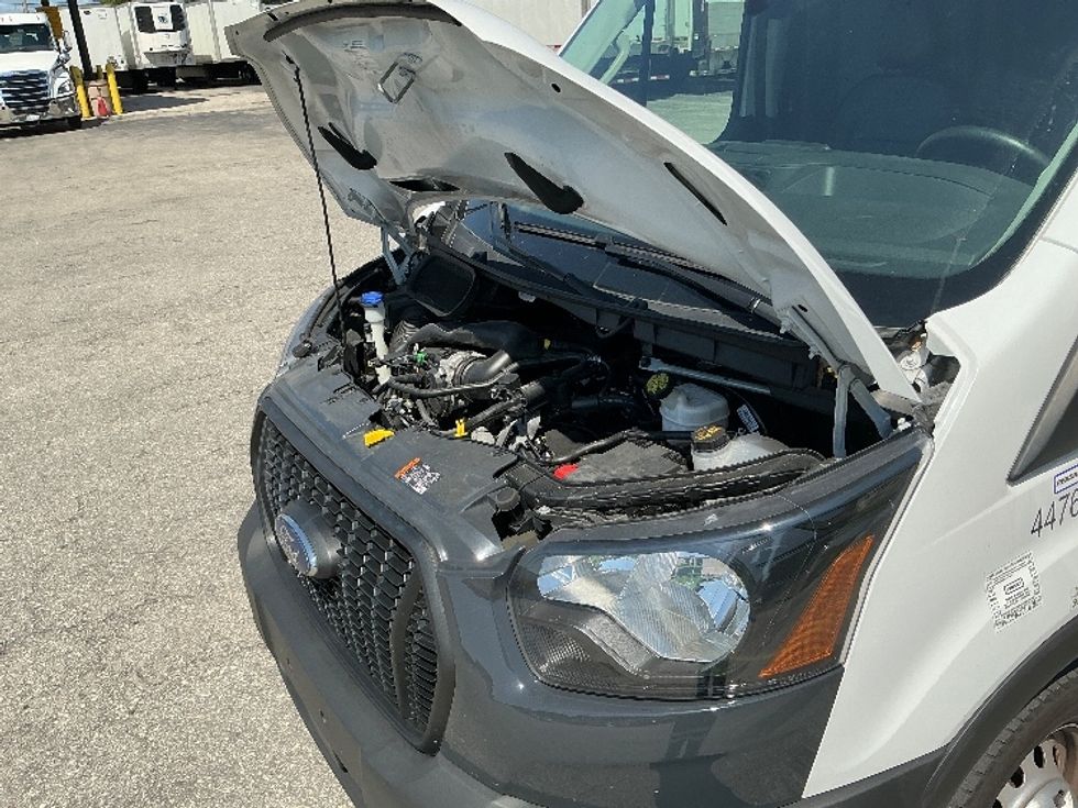 Cargo Van (Panel Van)-Light and Medium Duty Trucks-Ford-2023-Transit 250-Medley-FL-23,797\n\t\tmiles-$ 52,250 - Image 28