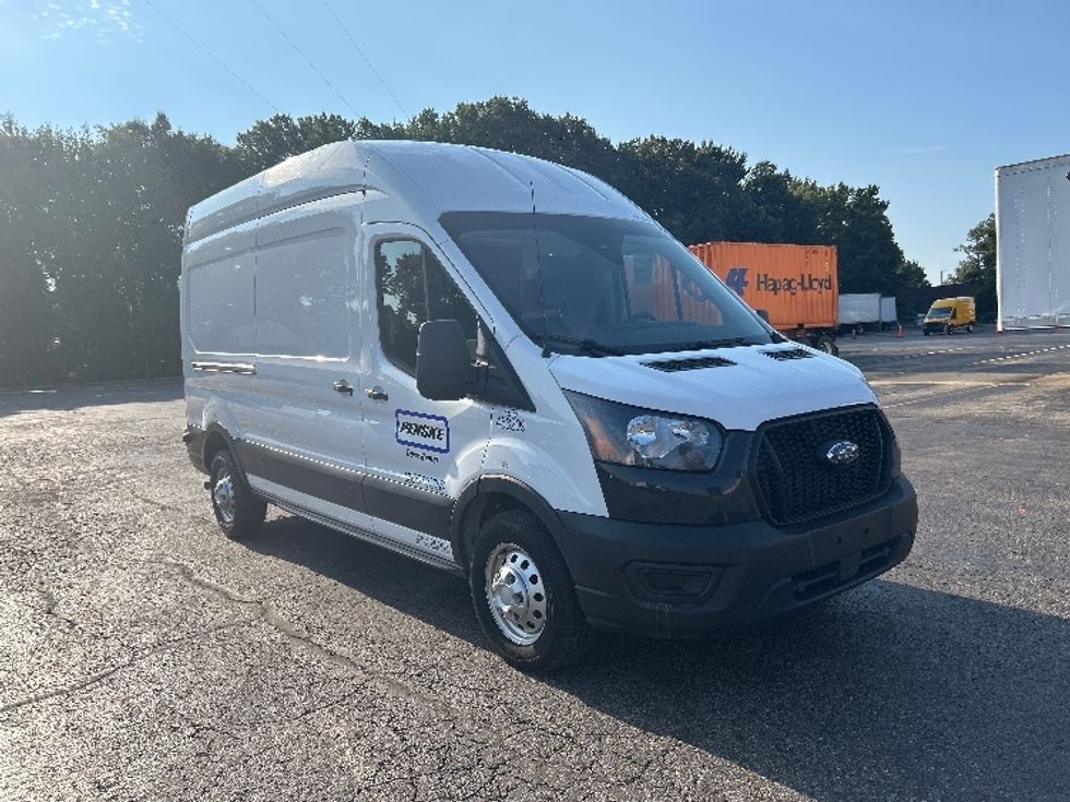 Cargo Van (Panel Van)-Light and Medium Duty Trucks-Ford-2023-Transit 250-Memphis-TN-148,121\n\t\tmiles-$ 35,750 - Image 1