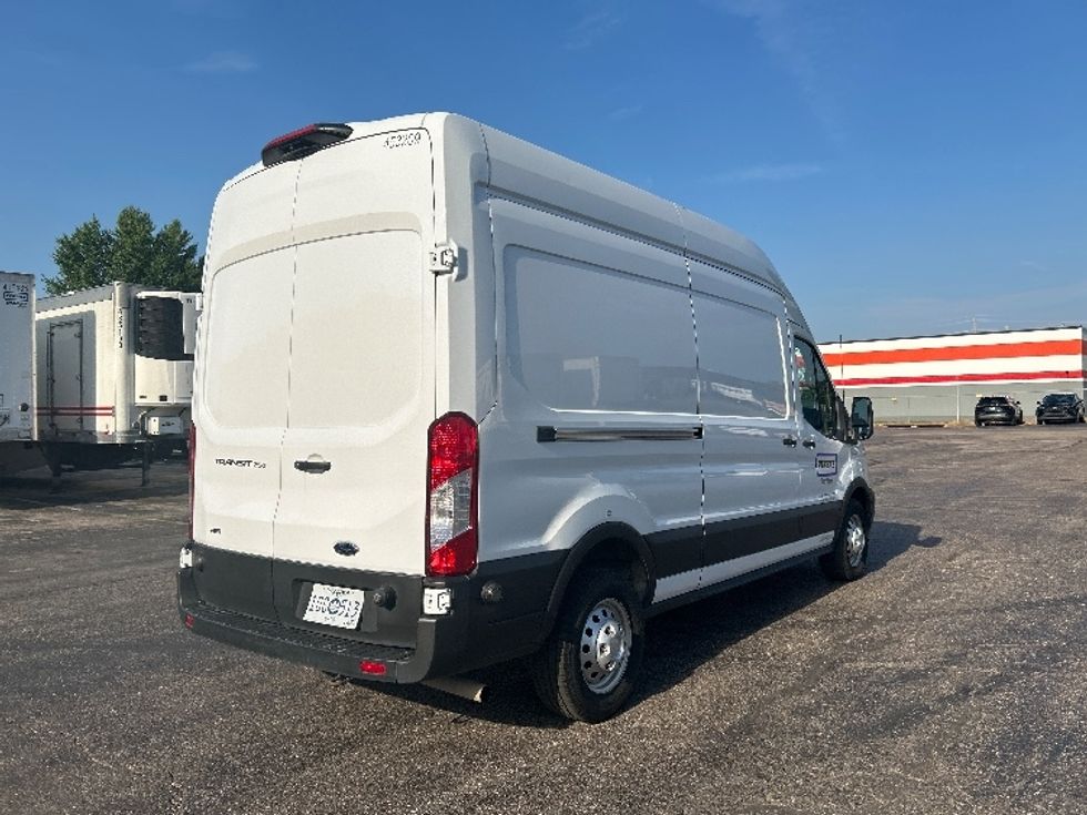 Cargo Van (Panel Van)-Light and Medium Duty Trucks-Ford-2023-Transit 250-Memphis-TN-148,121\n\t\tmiles-$ 35,750 - Image 11