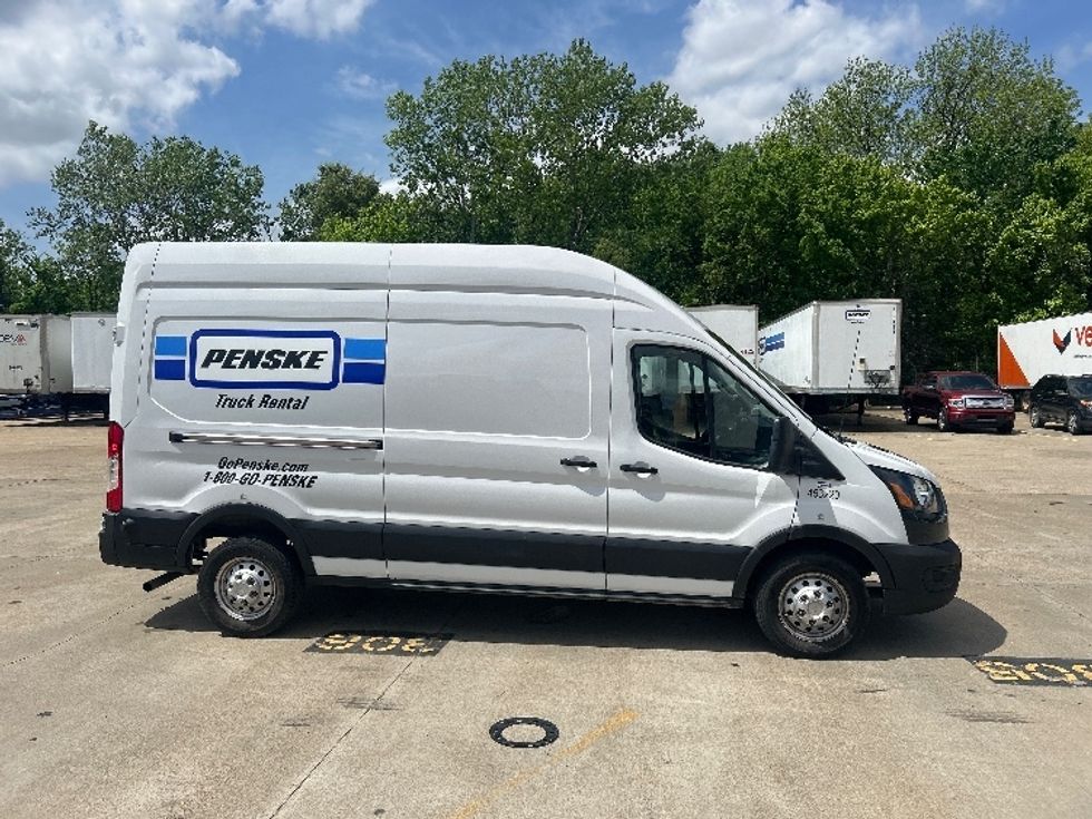 Cargo Van (Panel Van)-Light and Medium Duty Trucks-Ford-2023-Transit 250-Memphis-TN-149,732\n\t\tmiles-$ 35,000 - Image 14