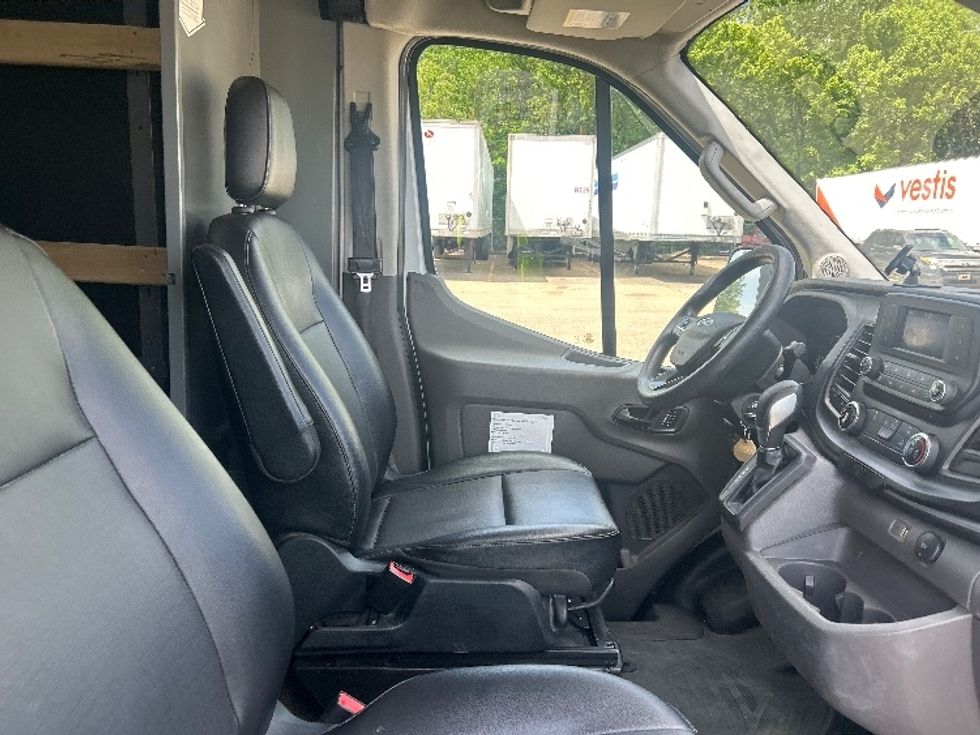 Cargo Van (Panel Van)-Light and Medium Duty Trucks-Ford-2023-Transit 250-Memphis-TN-149,732\n\t\tmiles-$ 35,000 - Image 21