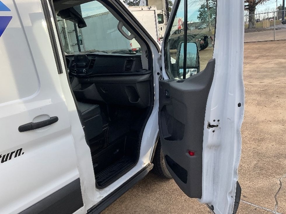 Cargo Van (Panel Van)-Light and Medium Duty Trucks-Ford-2023-Transit 250-Memphis-TN-52,652\n\t\tmiles-$ 56,250 - Image 18