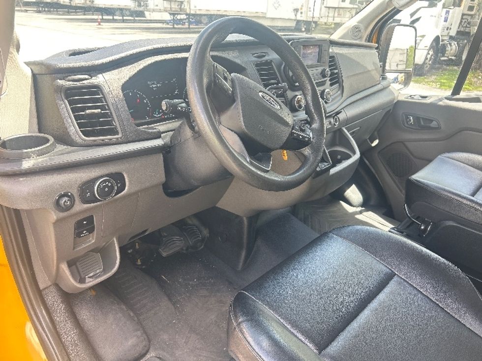 Cargo Van (Panel Van)-Light and Medium Duty Trucks-Ford-2023-Transit 250-Miami-FL-37,042\n\t\tmiles-$ 48,750 - Image 17