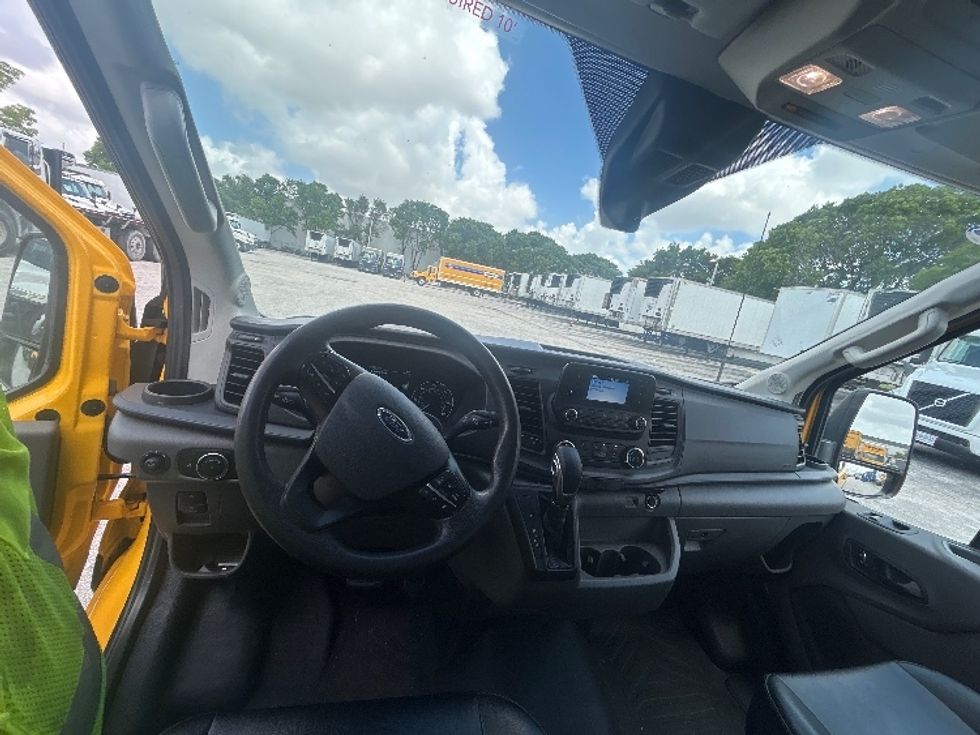 Cargo Van (Panel Van)-Light and Medium Duty Trucks-Ford-2023-Transit 250-Miami-FL-37,042\n\t\tmiles-$ 48,750 - Image 18
