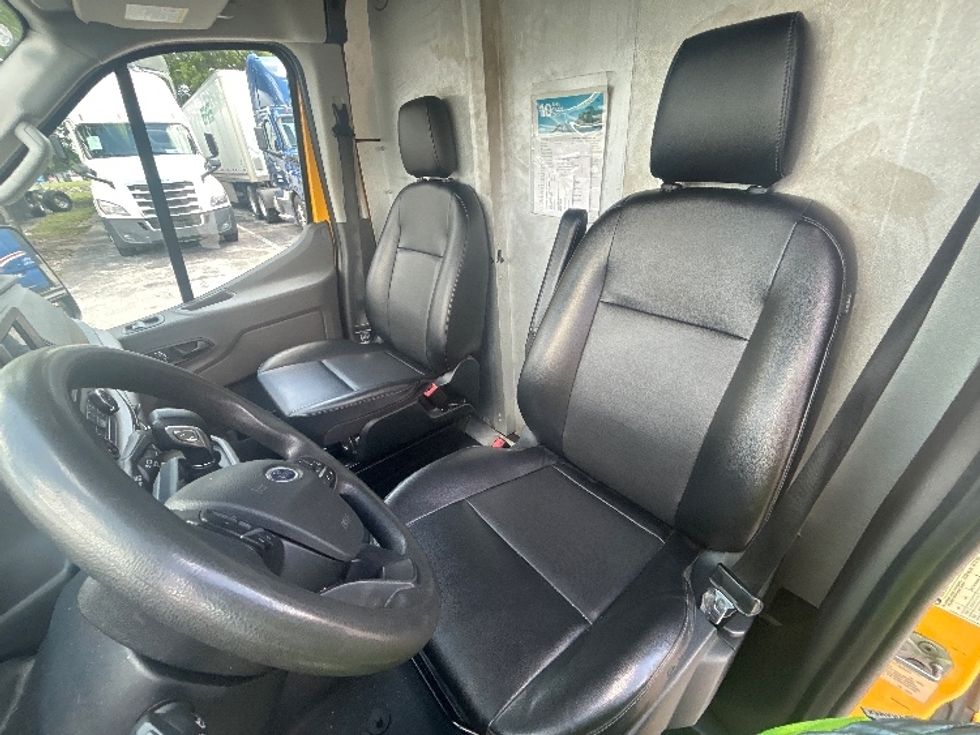 Cargo Van (Panel Van)-Light and Medium Duty Trucks-Ford-2023-Transit 250-Miami-FL-37,042\n\t\tmiles-$ 48,750 - Image 19