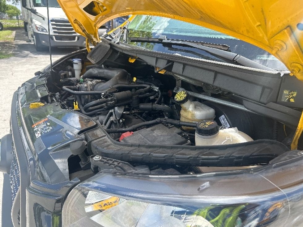 Cargo Van (Panel Van)-Light and Medium Duty Trucks-Ford-2023-Transit 250-Miami-FL-37,042\n\t\tmiles-$ 48,750 - Image 24