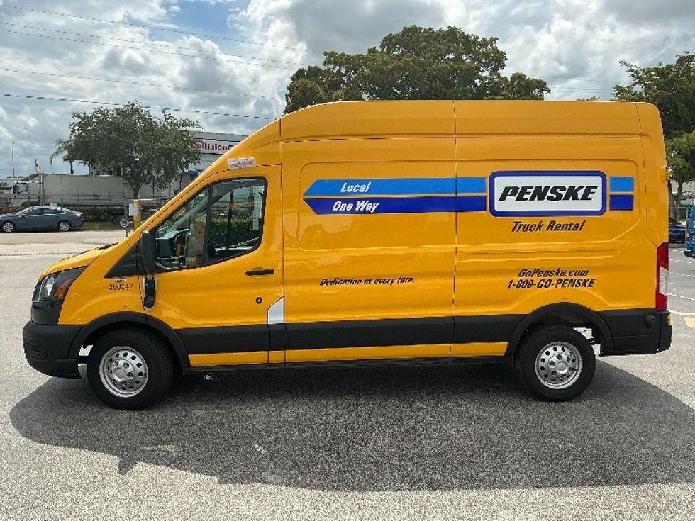 Cargo Van (Panel Van)-Light and Medium Duty Trucks-Ford-2023-Transit 250-Miami-FL-37,750\n\t\tmiles-$ 48,500 - Image 4