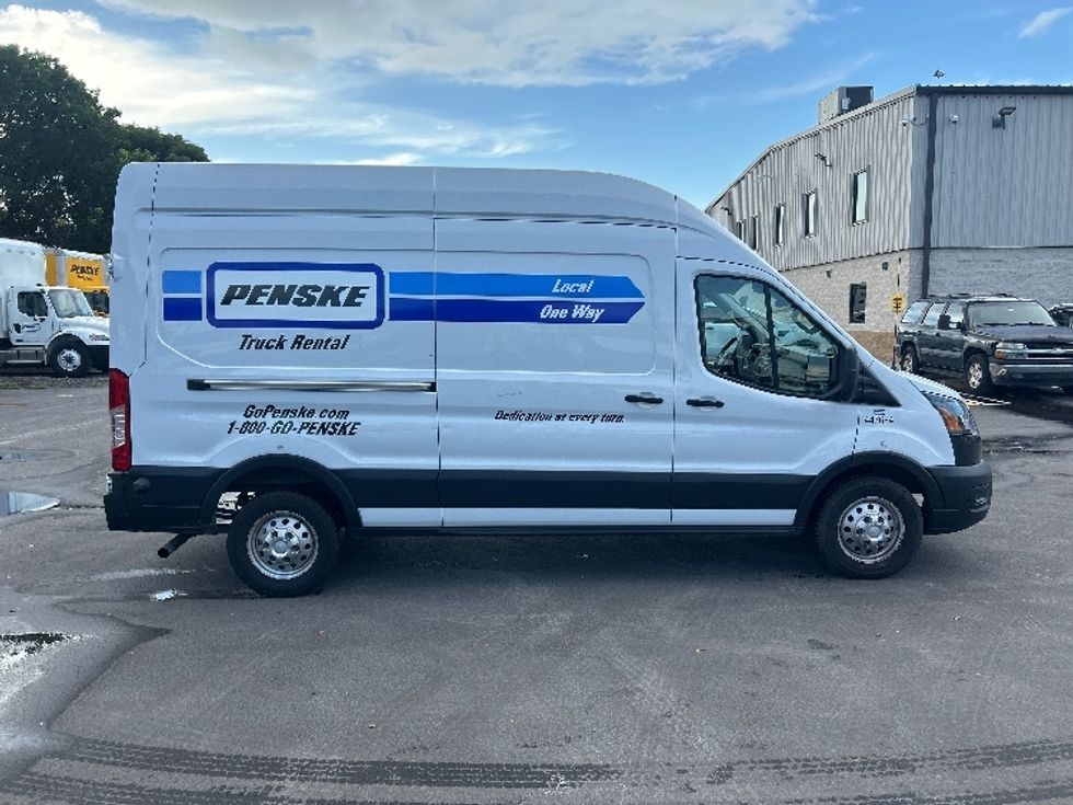 Cargo Van (Panel Van)-Light and Medium Duty Trucks-Ford-2023-Transit 250-Miami-FL-42,219\n\t\tmiles-$ 51,750 - Image 14