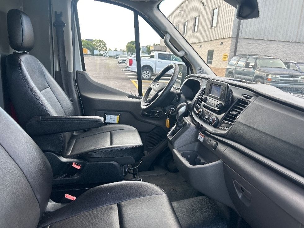 Cargo Van (Panel Van)-Light and Medium Duty Trucks-Ford-2023-Transit 250-Miami-FL-42,219\n\t\tmiles-$ 51,750 - Image 21