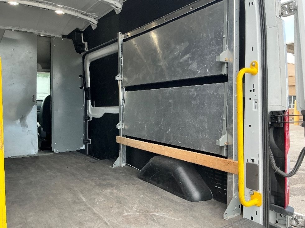 Cargo Van (Panel Van)-Light and Medium Duty Trucks-Ford-2023-Transit 250-Miami-FL-42,696\n\t\tmiles-$ 52,500 - Image 11