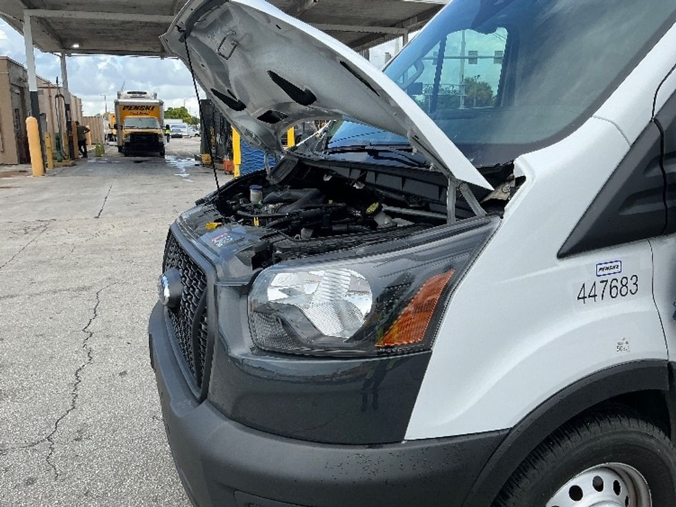 Cargo Van (Panel Van)-Light and Medium Duty Trucks-Ford-2023-Transit 250-Miami-FL-42,696\n\t\tmiles-$ 52,500 - Image 23