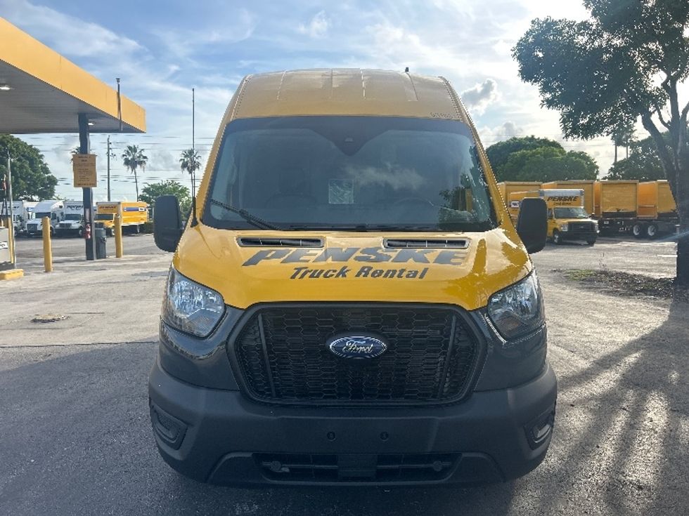 Cargo Van (Panel Van)-Light and Medium Duty Trucks-Ford-2023-Transit 250-Miami-FL-43,970\n\t\tmiles-$ 43,000 - Image 2