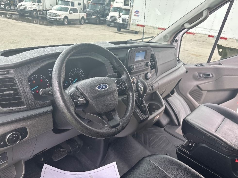 Cargo Van (Panel Van)-Light and Medium Duty Trucks-Ford-2023-Transit 250-Miami-FL-44,777\n\t\tmiles-$ 52,500 - Image 17