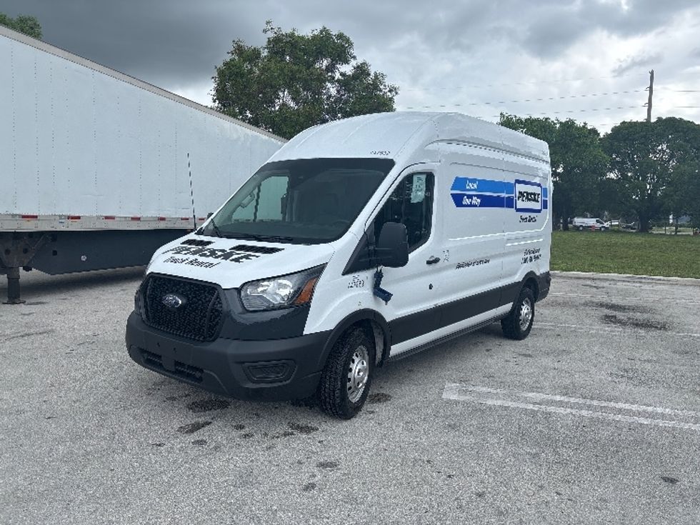 Cargo Van (Panel Van)-Light and Medium Duty Trucks-Ford-2023-Transit 250-Miami-FL-44,777\n\t\tmiles-$ 52,500 - Image 3