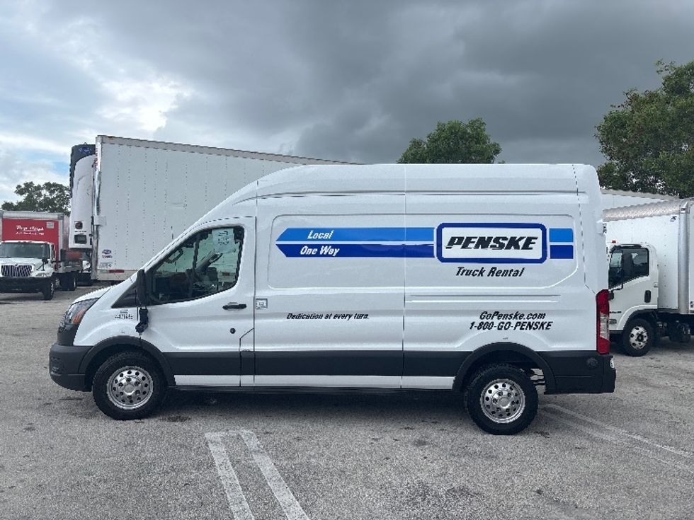 Cargo Van (Panel Van)-Light and Medium Duty Trucks-Ford-2023-Transit 250-Miami-FL-44,777\n\t\tmiles-$ 52,500 - Image 4