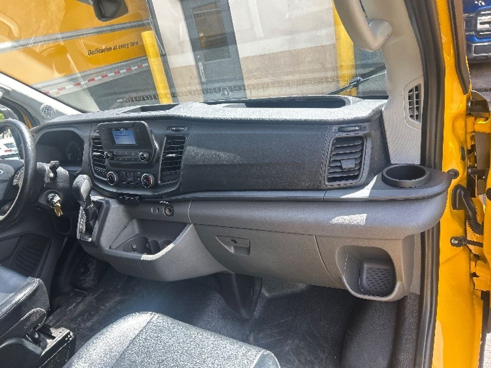 Cargo Van (Panel Van)-Light and Medium Duty Trucks-Ford-2023-Transit 250-Miami-FL-46,103\n\t\tmiles-$ 42,750 - Image 18