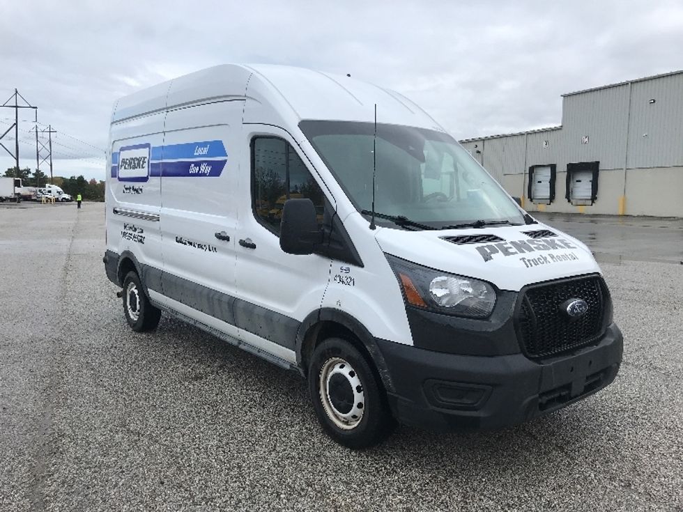 Cargo Van (Panel Van)-Light and Medium Duty Trucks-Ford-2023-Transit 250-Middlefield-OH-119,700\n\t\tmiles-$ 37,000 - Image 1