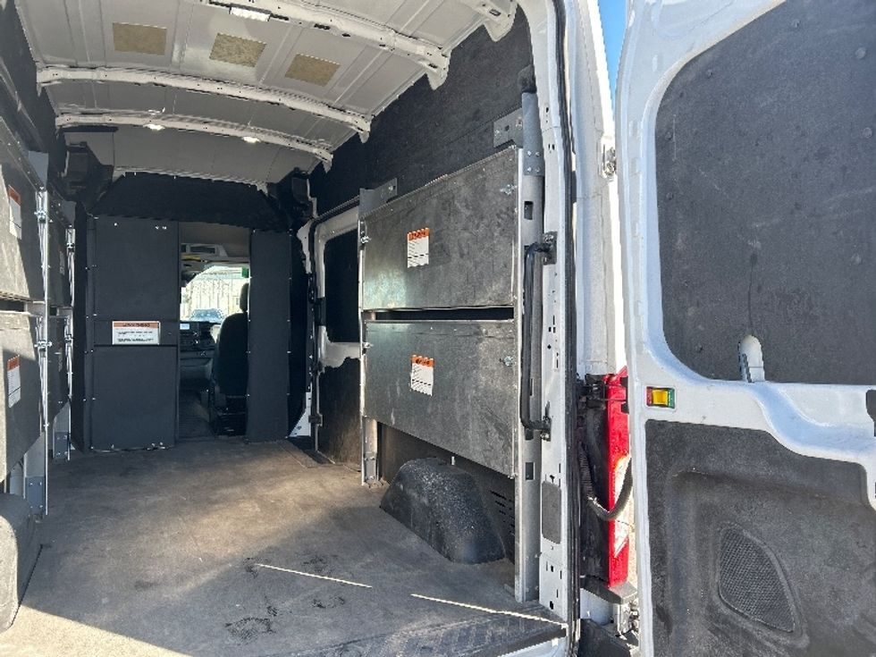 Cargo Van (Panel Van)-Light and Medium Duty Trucks-Ford-2023-Transit 250-Milwaukee-WI-24,611\n\t\tmiles-$ 58,000 - Image 9