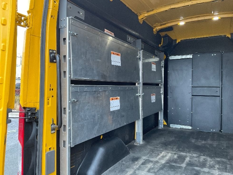 Cargo Van (Panel Van)-Light and Medium Duty Trucks-Ford-2023-Transit 250-Milwaukee-WI-29,331\n\t\tmiles-$ 49,250 - Image 10