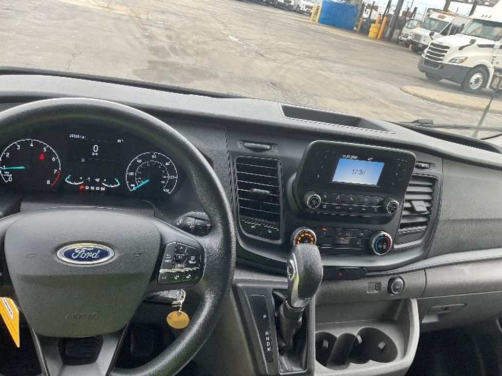 Cargo Van (Panel Van)-Light and Medium Duty Trucks-Ford-2023-Transit 250-Milwaukee-WI-29,331\n\t\tmiles-$ 49,250 - Image 17