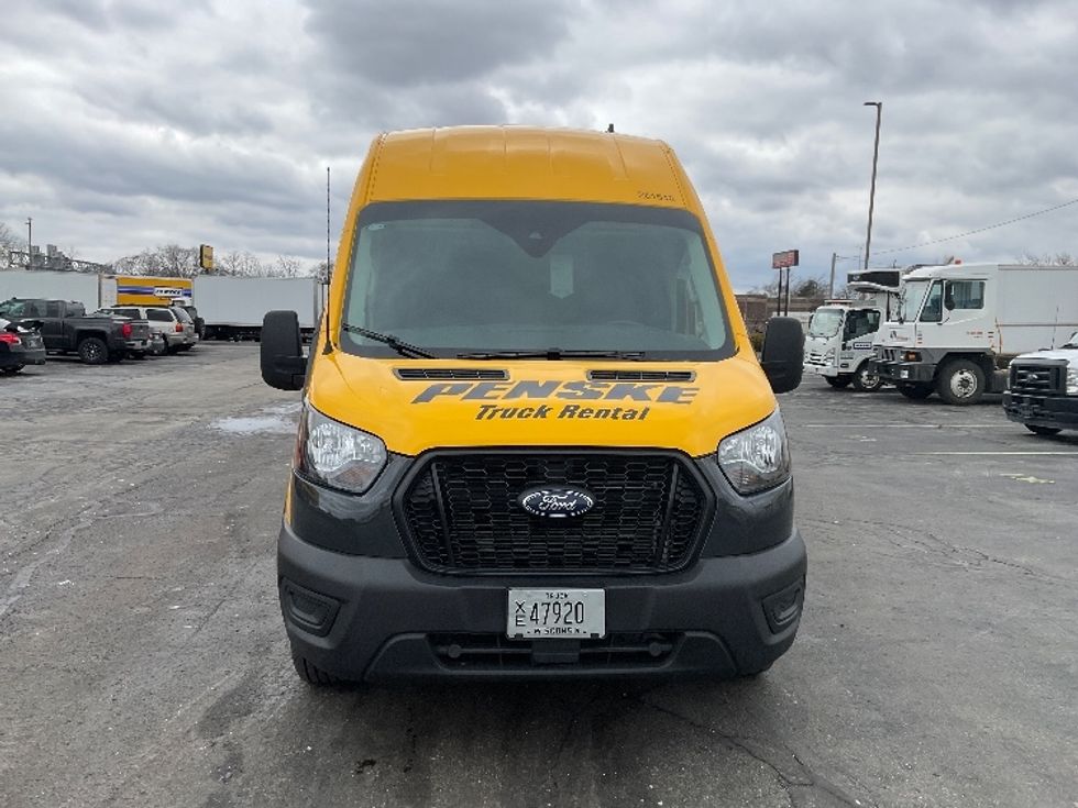Cargo Van (Panel Van)-Light and Medium Duty Trucks-Ford-2023-Transit 250-Milwaukee-WI-29,331\n\t\tmiles-$ 49,250 - Image 2