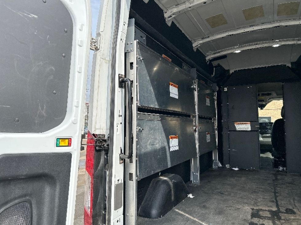 Cargo Van (Panel Van)-Light and Medium Duty Trucks-Ford-2023-Transit 250-Milwaukee-WI-32,738\n\t\tmiles-$ 53,750 - Image 10