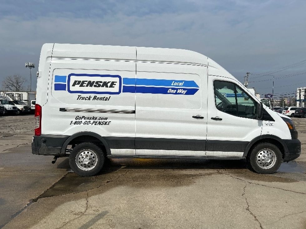 Cargo Van (Panel Van)-Light and Medium Duty Trucks-Ford-2023-Transit 250-Milwaukee-WI-32,738\n\t\tmiles-$ 53,750 - Image 14