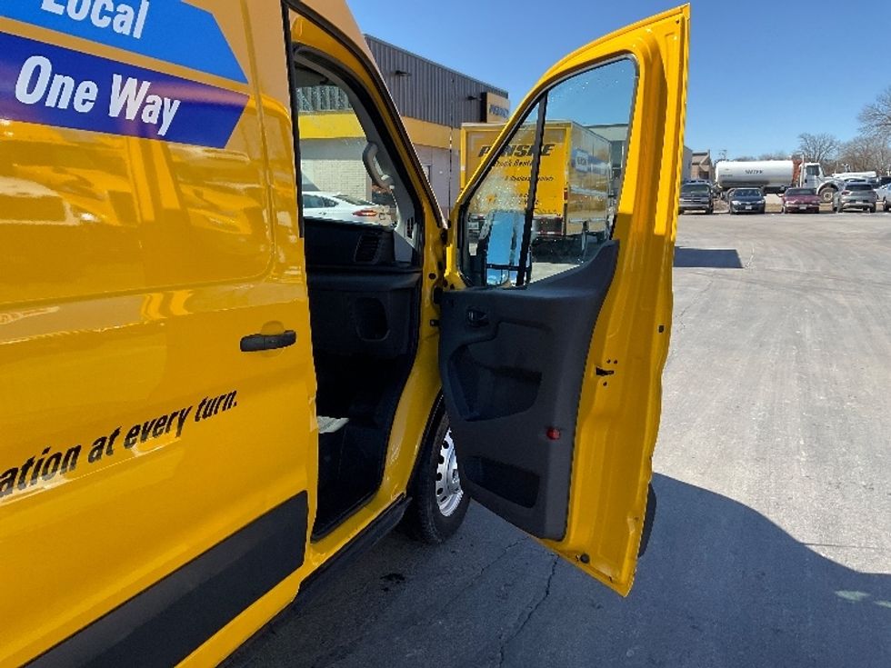 Cargo Van (Panel Van)-Light and Medium Duty Trucks-Ford-2023-Transit 250-Milwaukee-WI-41,030\n\t\tmiles-$ 48,500 - Image 19
