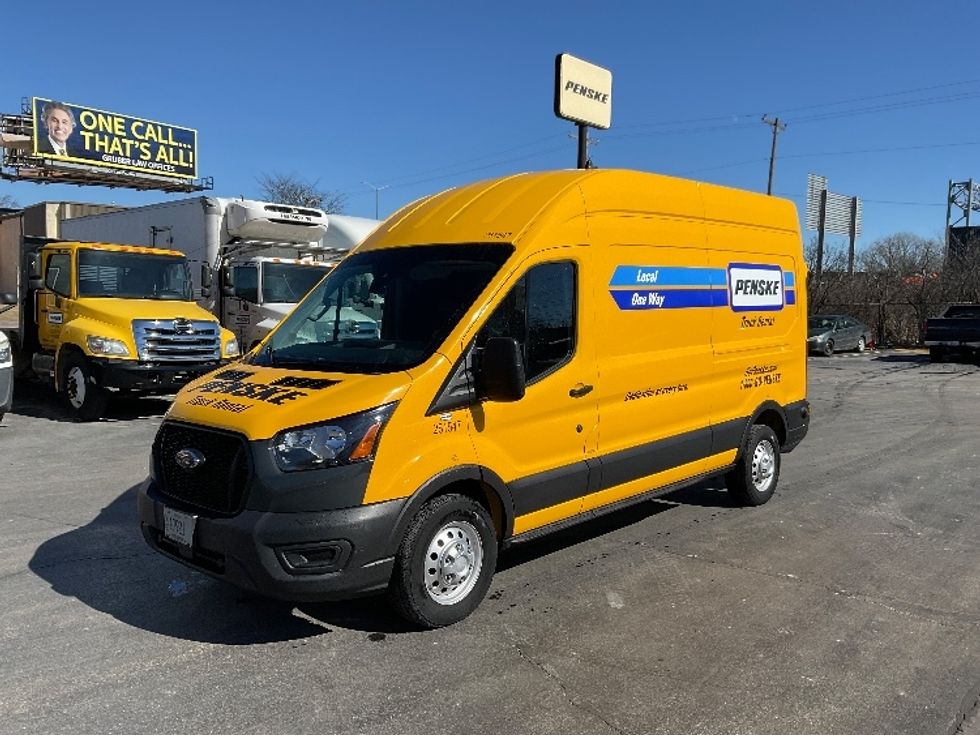 Cargo Van (Panel Van)-Light and Medium Duty Trucks-Ford-2023-Transit 250-Milwaukee-WI-41,030\n\t\tmiles-$ 48,500 - Image 3
