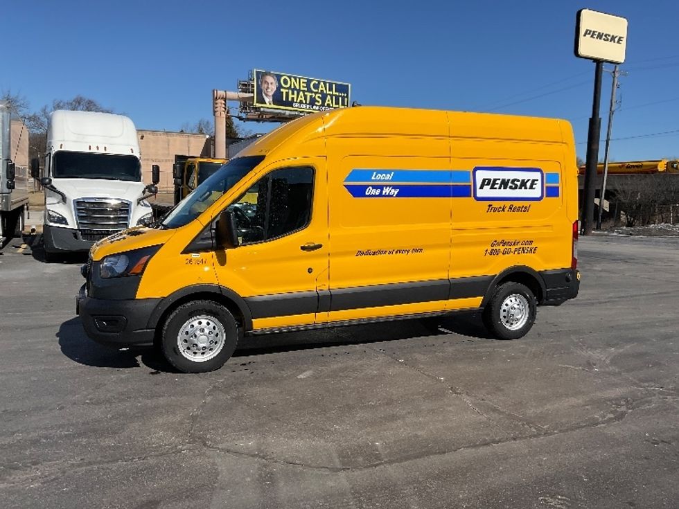 Cargo Van (Panel Van)-Light and Medium Duty Trucks-Ford-2023-Transit 250-Milwaukee-WI-41,030\n\t\tmiles-$ 48,500 - Image 4