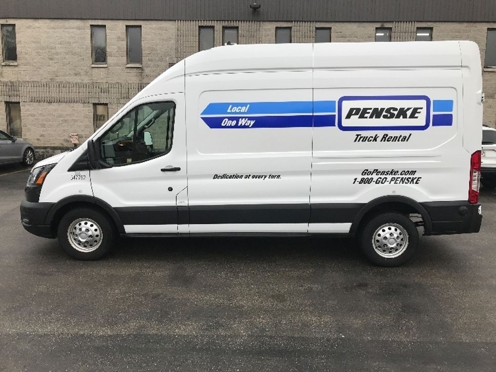 Cargo Van (Panel Van)-Light and Medium Duty Trucks-Ford-2023-Transit 250-Milwaukee-WI-56,837\n\t\tmiles-$ 49,750 - Image 5