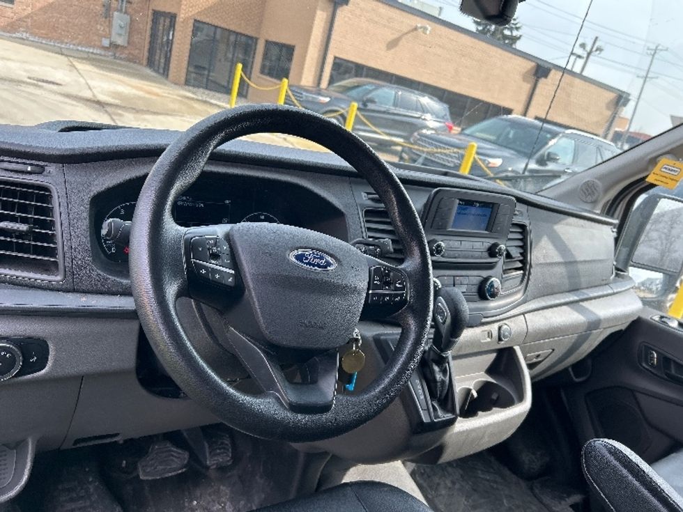Cargo Van (Panel Van)-Light and Medium Duty Trucks-Ford-2023-Transit 250-Milwaukee-WI-57,036\n\t\tmiles-$ 49,750 - Image 17