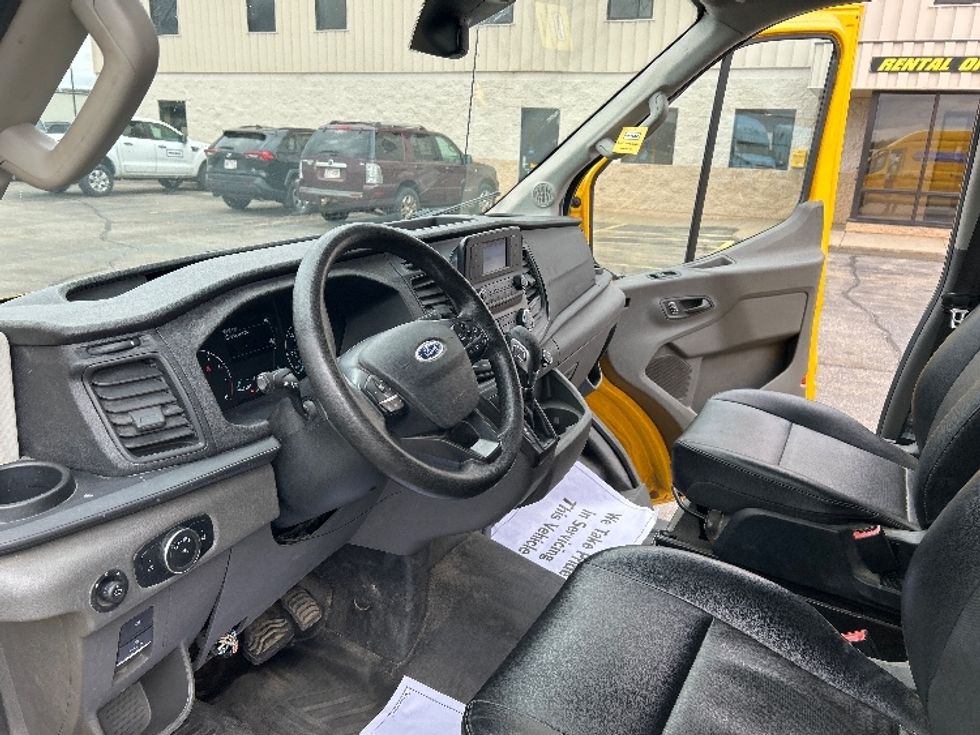Cargo Van (Panel Van)-Light and Medium Duty Trucks-Ford-2023-Transit 250-Milwaukee-WI-98,884\n\t\tmiles-$ 36,750 - Image 16