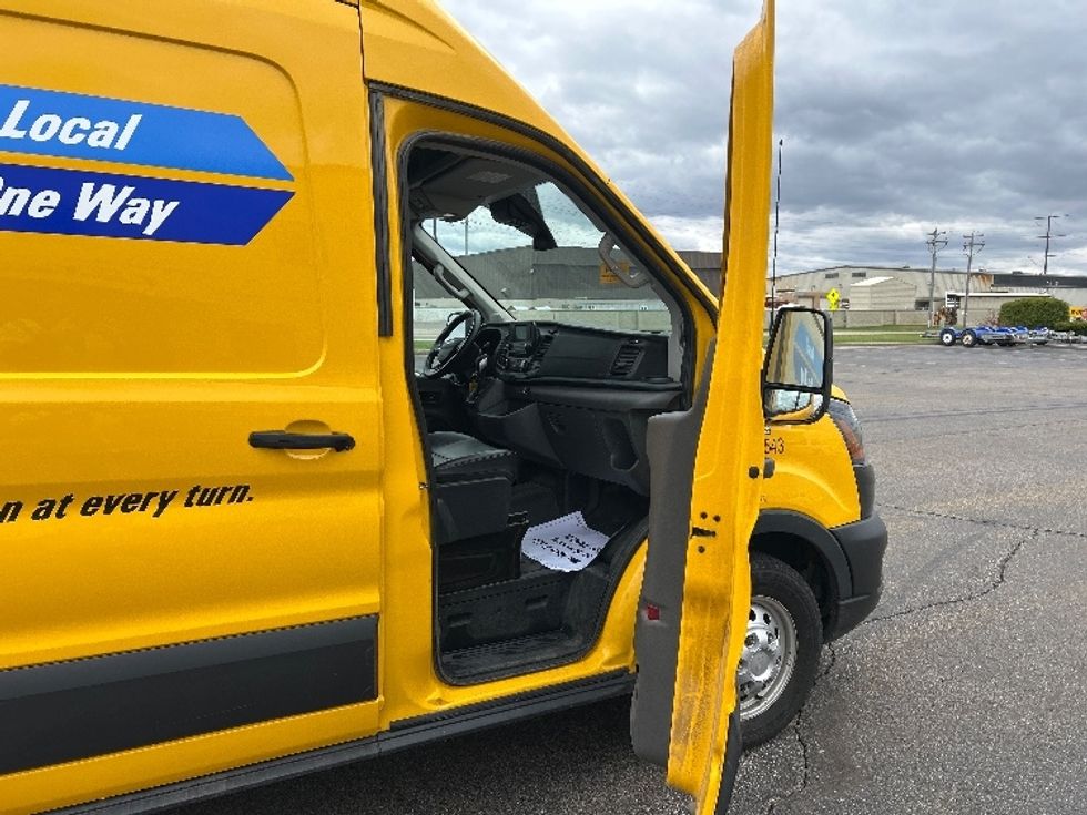 Cargo Van (Panel Van)-Light and Medium Duty Trucks-Ford-2023-Transit 250-Milwaukee-WI-98,884\n\t\tmiles-$ 36,750 - Image 19
