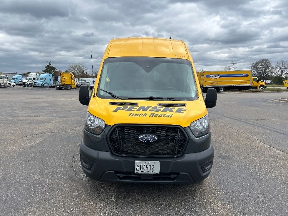 Cargo Van (Panel Van)-Light and Medium Duty Trucks-Ford-2023-Transit 250-Milwaukee-WI-98,884\n\t\tmiles-$ 36,750 - Image 2