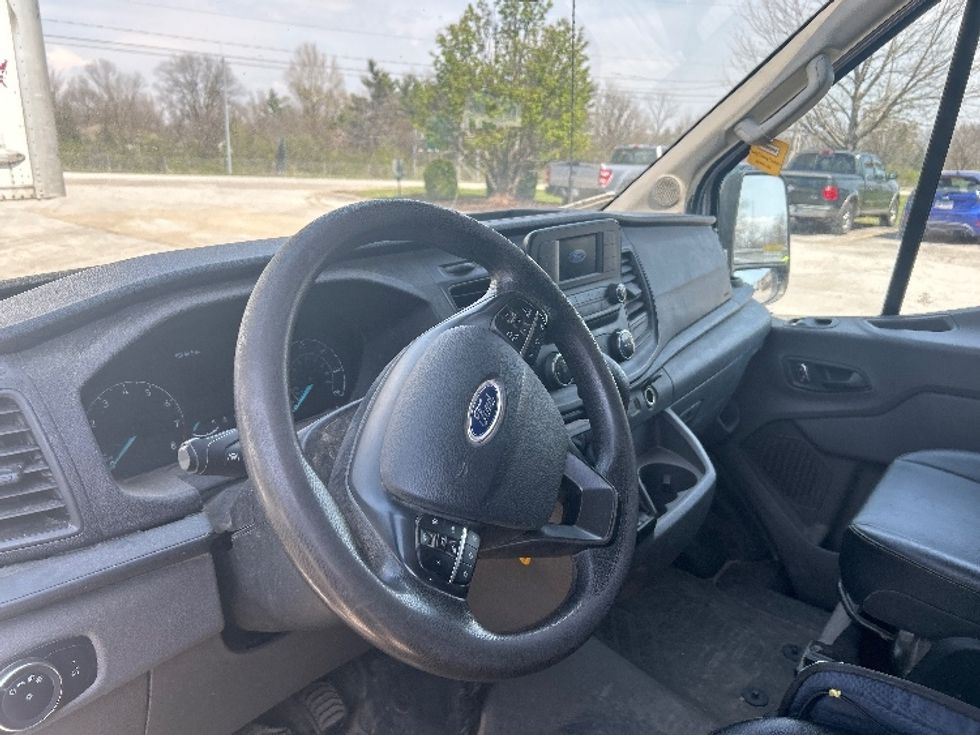 Cargo Van (Panel Van)-Light and Medium Duty Trucks-Ford-2023-Transit 250-Moberly-MO-101,184\n\t\tmiles-$ 37,250 - Image 13
