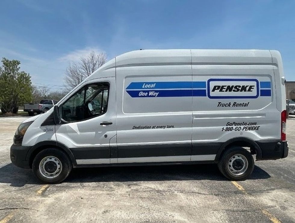 Cargo Van (Panel Van)-Light and Medium Duty Trucks-Ford-2023-Transit 250-Moberly-MO-101,184\n\t\tmiles-$ 37,250 - Image 17