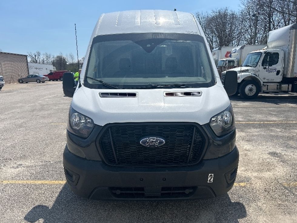 Cargo Van (Panel Van)-Light and Medium Duty Trucks-Ford-2023-Transit 250-Moberly-MO-101,184\n\t\tmiles-$ 37,250 - Image 2