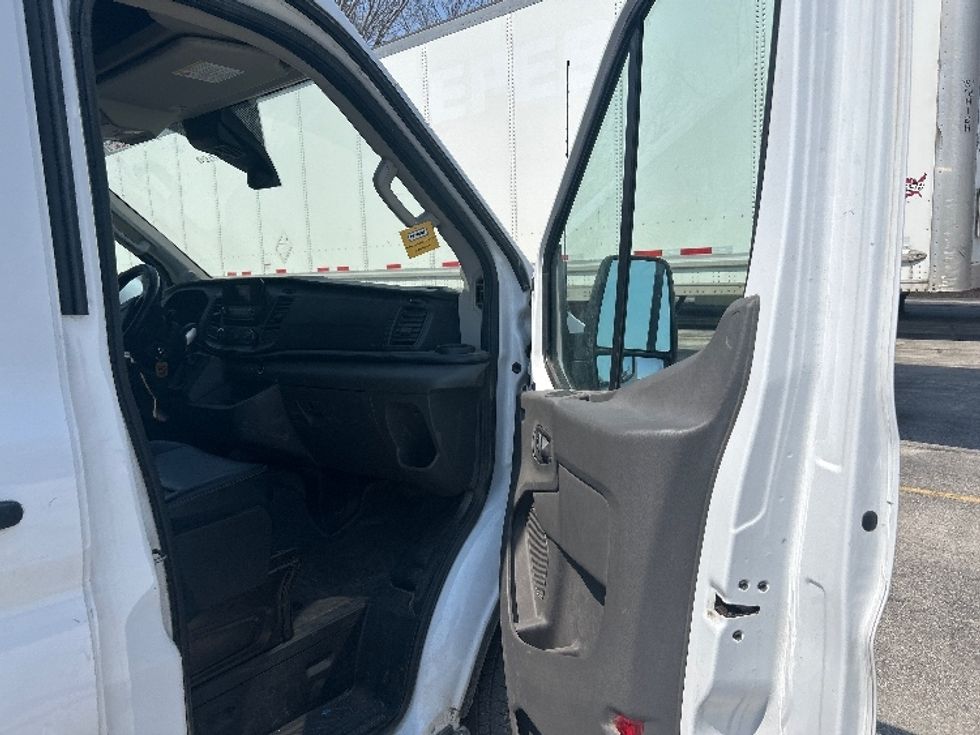 Cargo Van (Panel Van)-Light and Medium Duty Trucks-Ford-2023-Transit 250-Moberly-MO-101,184\n\t\tmiles-$ 37,250 - Image 20
