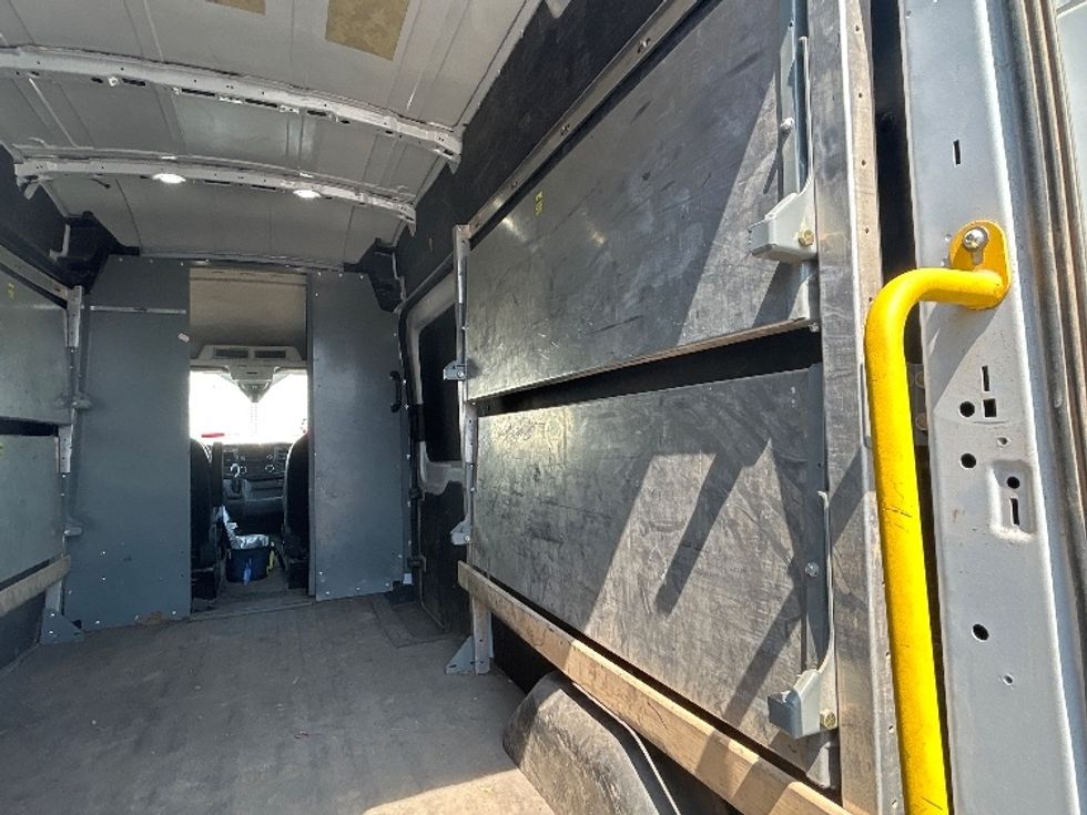 Cargo Van (Panel Van)-Light and Medium Duty Trucks-Ford-2023-Transit 250-Moberly-MO-101,184\n\t\tmiles-$ 37,250 - Image 8