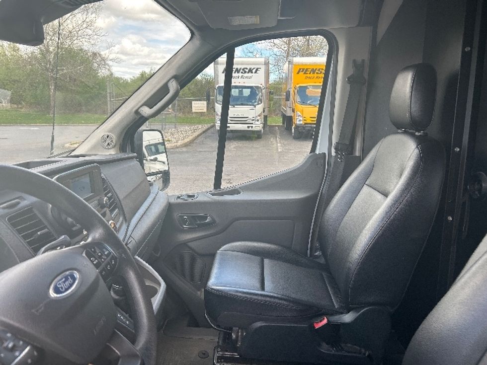 Cargo Van (Panel Van)-Light and Medium Duty Trucks-Ford-2023-Transit 250-Montgomery-NY-48,885\n\t\tmiles-$ 43,250 - Image 19