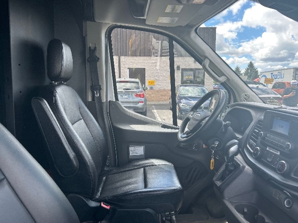 Cargo Van (Panel Van)-Light and Medium Duty Trucks-Ford-2023-Transit 250-Montgomery-NY-48,885\n\t\tmiles-$ 43,250 - Image 22