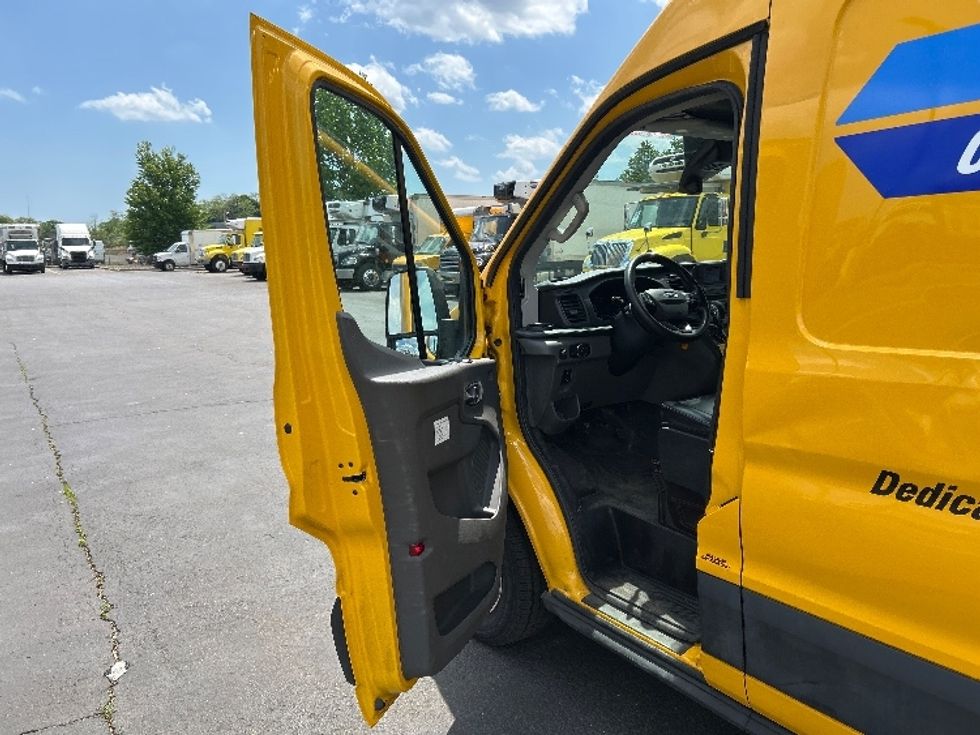 Cargo Van (Panel Van)-Light and Medium Duty Trucks-Ford-2023-Transit 250-Montgomery-NY-69,533\n\t\tmiles-$ 41,750 - Image 13