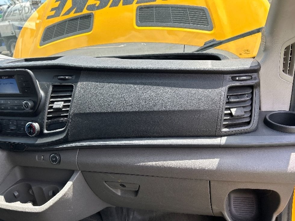 Cargo Van (Panel Van)-Light and Medium Duty Trucks-Ford-2023-Transit 250-Montgomery-NY-69,533\n\t\tmiles-$ 41,750 - Image 18