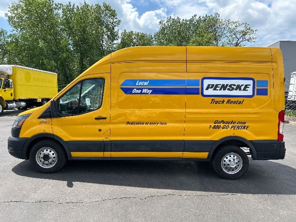 Cargo Van (Panel Van)-Light and Medium Duty Trucks-Ford-2023-Transit 250-Montgomery-NY-69,533\n\t\tmiles-$ 41,750 - Image 4