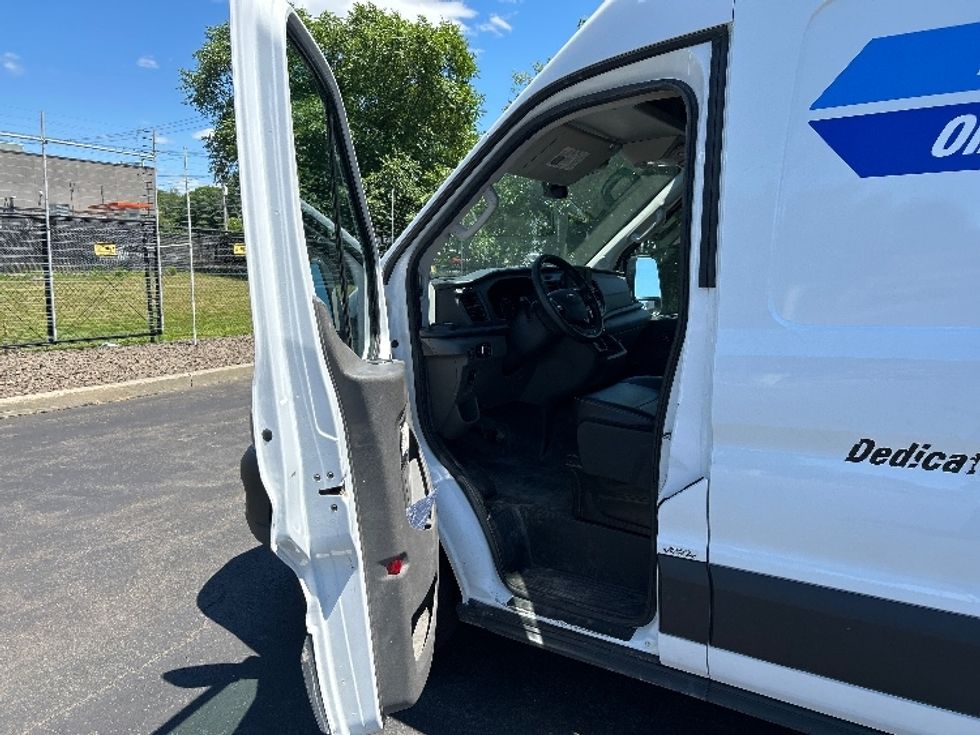 Cargo Van (Panel Van)-Light and Medium Duty Trucks-Ford-2023-Transit 250-Montgomery-NY-90,904\n\t\tmiles-$ 40,250 - Image 16