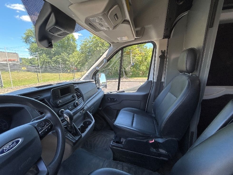 Cargo Van (Panel Van)-Light and Medium Duty Trucks-Ford-2023-Transit 250-Montgomery-NY-90,904\n\t\tmiles-$ 40,250 - Image 19