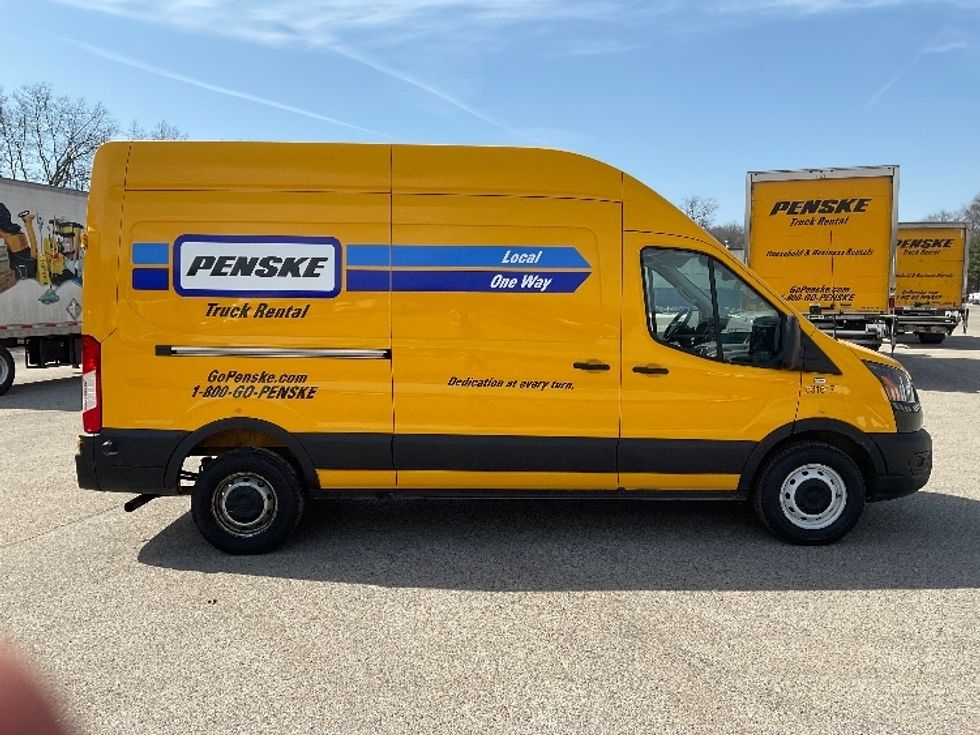 Cargo Van (Panel Van)-Light and Medium Duty Trucks-Ford-2023-Transit 250-Muskegon-MI-69,751\n\t\tmiles-$ 39,000 - Image 13