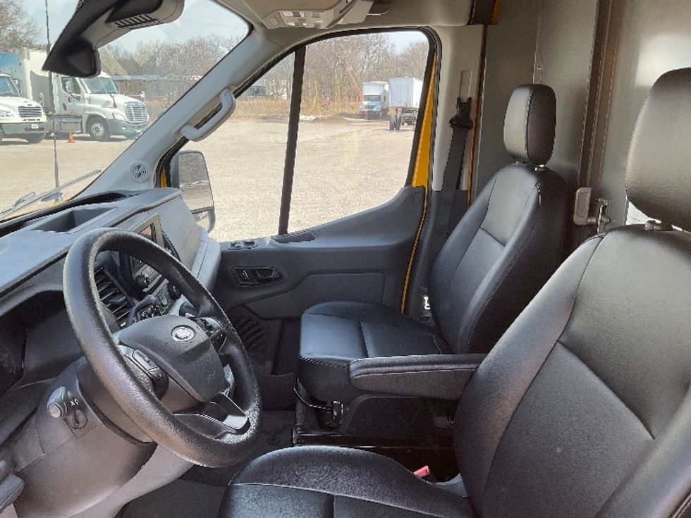 Cargo Van (Panel Van)-Light and Medium Duty Trucks-Ford-2023-Transit 250-Muskegon-MI-69,751\n\t\tmiles-$ 39,000 - Image 17