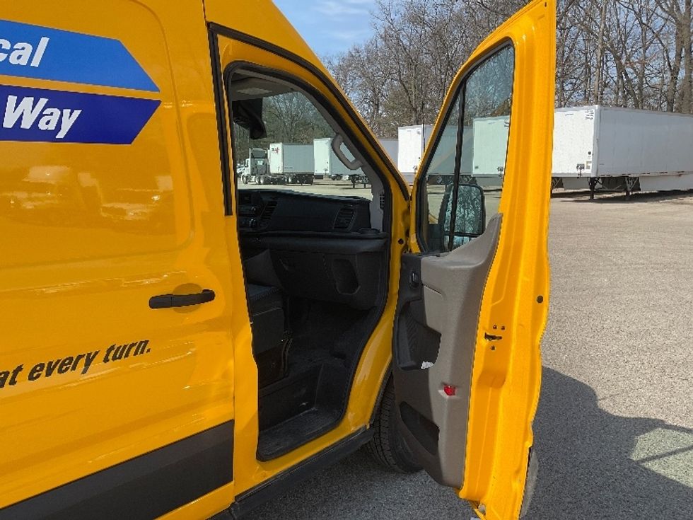 Cargo Van (Panel Van)-Light and Medium Duty Trucks-Ford-2023-Transit 250-Muskegon-MI-69,751\n\t\tmiles-$ 39,000 - Image 18